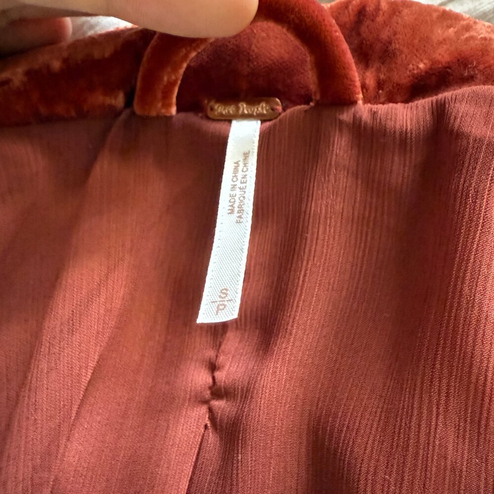 Rare Free People Crushed Velvet Rust Red Swing Coat Duster Jacket Open Front S - Picture 8 of 8